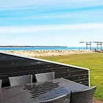 Three-Bedroom Holiday home in Juelsminde 2 Vakantiehuis *