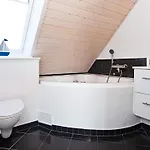 Vakantiehuis Three-Bedroom Holiday home in Juelsminde 2 *